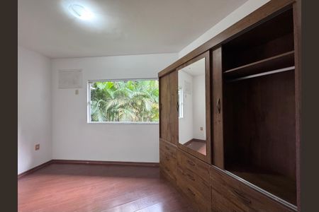 Casa de condomínio para alugar com 350m², 5 quartos e 2 vagasSuite 1