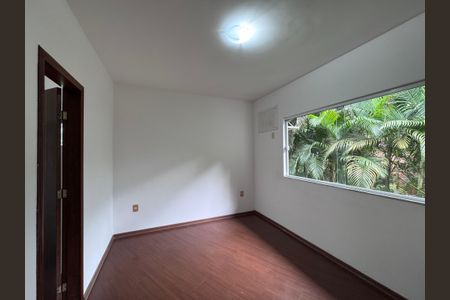 Casa de condomínio para alugar com 350m², 5 quartos e 2 vagasSuite 1