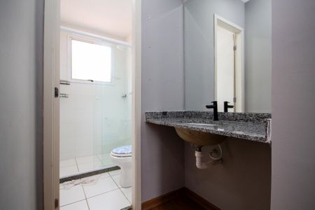 Casa de condomínio para alugar com 76m², 2 quartos e 2 vagas Casa de condomínio para alugar com 76m², 2 quartos e 2 vagasBanheiro