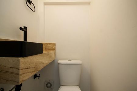 Casa de condomínio para alugar com 76m², 2 quartos e 2 vagas Casa de condomínio para alugar com 76m², 2 quartos e 2 vagasLavabo