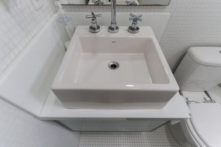 Apartamento à venda com 203m², 3 quartos e 3 vagasBanheiro social