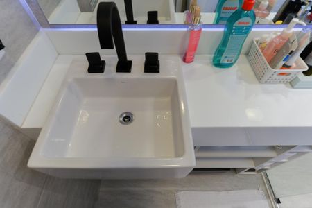 Apartamento à venda com 203m², 3 quartos e 3 vagasBanheiro da suíte