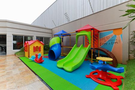 Apartamento à venda com 203m², 3 quartos e 3 vagasÁrea comum - Playground
