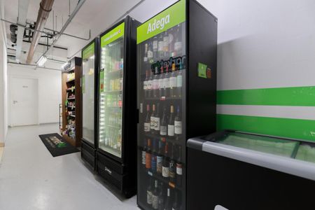 Apartamento à venda com 203m², 3 quartos e 3 vagasÁrea comum - Mini-mercado