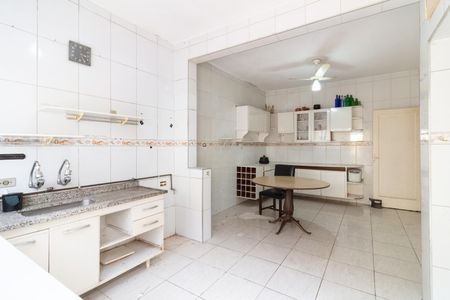 Casa à venda com 280m², 2 quartos e 4 vagasCozinha
