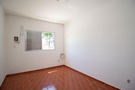 Casa para alugar com 70m², 2 quartos e 1 vaga