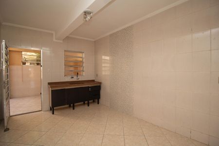 Casa para alugar com 70m², 2 quartos e 1 vaga