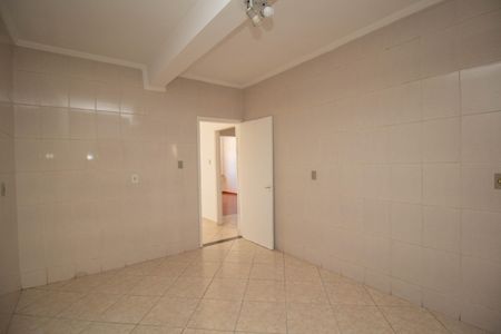 Casa para alugar com 70m², 2 quartos e 1 vaga