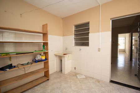 Casa para alugar com 70m², 2 quartos e 1 vaga