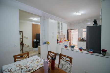 Casa à venda com 500m², 3 quartos e 3 vagas Casa à venda com 500m², 3 quartos e 3 vagasCOZINHA
