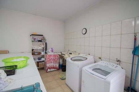 Casa à venda com 500m², 3 quartos e 3 vagas Casa à venda com 500m², 3 quartos e 3 vagasCASA 3