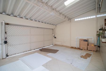 Casa à venda com 500m², 3 quartos e 3 vagas Casa à venda com 500m², 3 quartos e 3 vagasGARAGEM