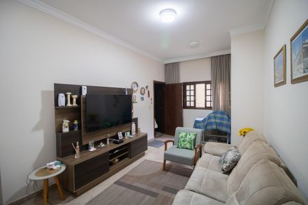 Casa à venda com 500m², 3 quartos e 3 vagas Casa à venda com 500m², 3 quartos e 3 vagasCASA 2