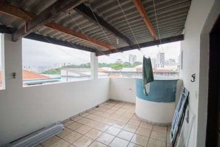 Casa à venda com 500m², 3 quartos e 3 vagas Casa à venda com 500m², 3 quartos e 3 vagasÁREA DE SERVIÇO