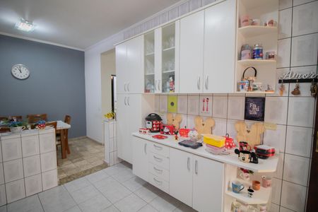 Casa à venda com 500m², 3 quartos e 3 vagas Casa à venda com 500m², 3 quartos e 3 vagasCOZINHA