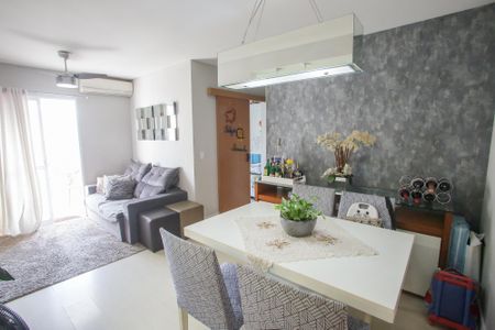 Sala de apartamento à venda com 2 quartos, 60m² em Pechincha, Rio de Janeiro