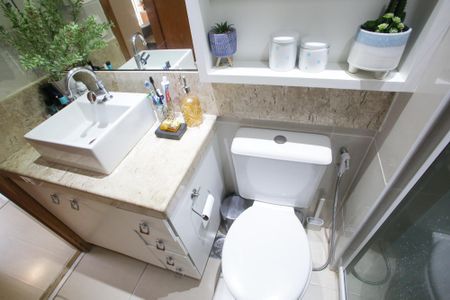 Apartamento à venda com 60m², 2 quartos e 1 vagaBanheiro Social