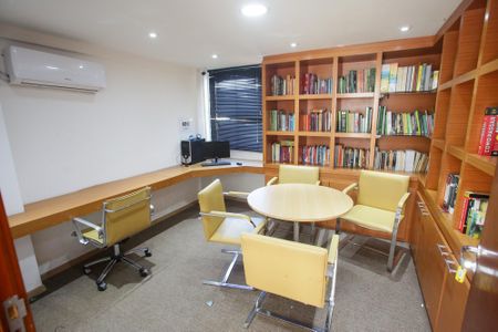 Apartamento à venda com 60m², 2 quartos e 1 vagaBiblioteca