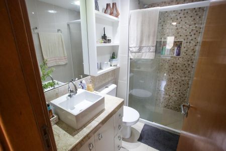 Apartamento à venda com 60m², 2 quartos e 1 vagaBanheiro Social