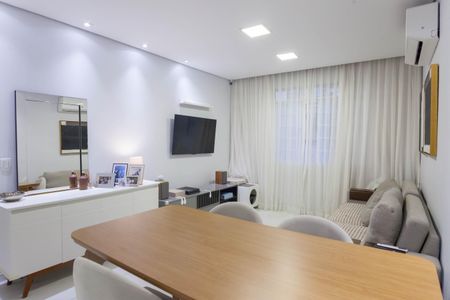 Apartamento à venda com 65m², 2 quartos e 1 vagaSala