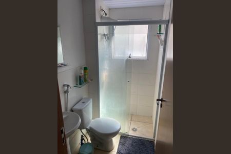 Banheiro de apartamento para alugar com 2 quartos, 50m² em Parque Residencial Casa Branca, Suzano