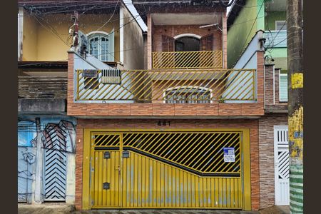 Casa para alugar com 140m², 3 quartos e 4 vagasFachada