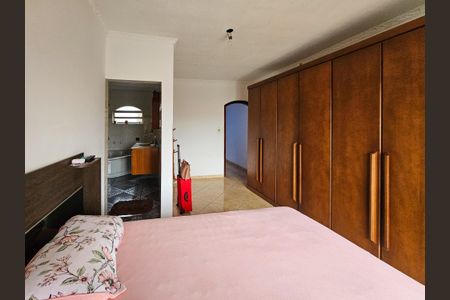 Casa para alugar com 140m², 3 quartos e 4 vagasSuíte