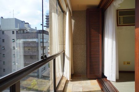 Apartamento à venda com 316m², 3 quartos e 2 vagasVaranda 