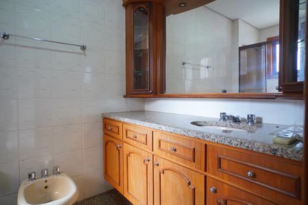 Apartamento à venda com 316m², 3 quartos e 2 vagasBanheiro  suíte 