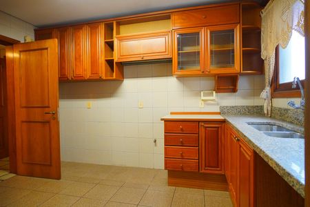 Apartamento à venda com 316m², 3 quartos e 2 vagasCozinha 