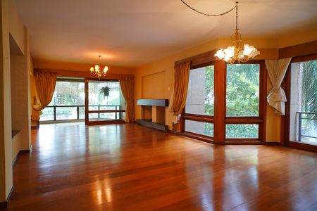 Sala de apartamento à venda com 3 quartos, 316m² em Petrópolis, Porto Alegre