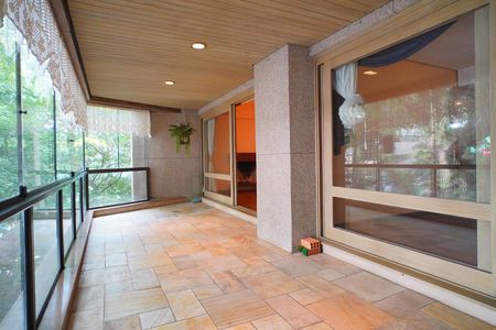 Apartamento à venda com 316m², 3 quartos e 2 vagasVaranda 