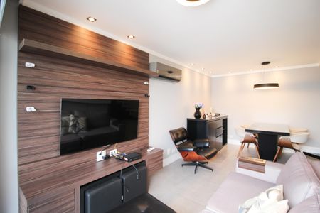 Apartamento para alugar com 70m², 1 quarto e 1 vaga Apartamento para alugar com 70m², 1 quarto e 1 vagaSala