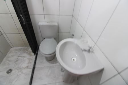 Casa para alugar com 70m², 3 quartos e 2 vagasBanheiro do Quarto 3