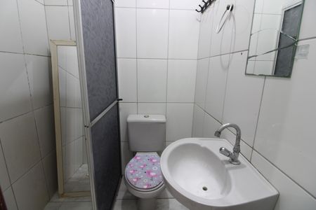 Casa para alugar com 70m², 3 quartos e 2 vagasBanheiro Social