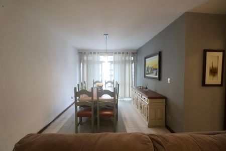 Apartamento para alugar com 135m², 3 quartos e 1 vagaSala