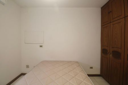 Apartamento para alugar com 135m², 3 quartos e 1 vagaQuarto