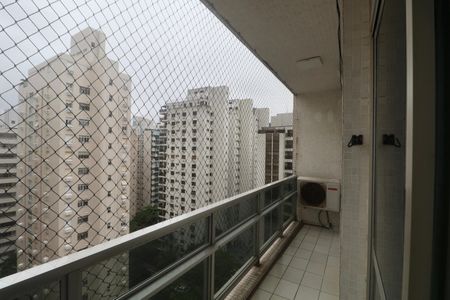 Varanda de apartamento para alugar com 3 quartos, 135m² em Barra Funda, Guarujá