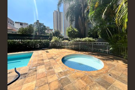 Apartamento à venda com 60m², 3 quartos e 1 vaga Apartamento à venda com 60m², 3 quartos e 1 vagaPiscina