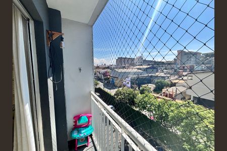 Apartamento à venda com 60m², 3 quartos e 1 vaga Apartamento à venda com 60m², 3 quartos e 1 vagaVaranda