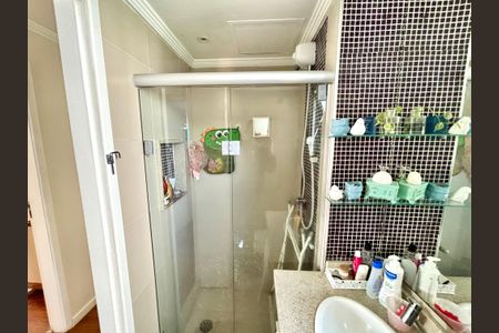 Apartamento à venda com 60m², 3 quartos e 1 vaga Apartamento à venda com 60m², 3 quartos e 1 vagaBanheiro