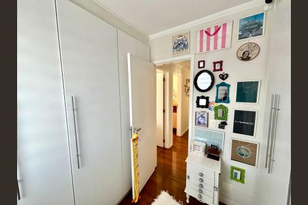 Apartamento à venda com 60m², 3 quartos e 1 vaga Apartamento à venda com 60m², 3 quartos e 1 vagaQuarto 3