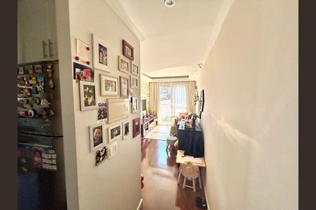 Apartamento à venda com 60m², 3 quartos e 1 vaga Apartamento à venda com 60m², 3 quartos e 1 vagaEntrada