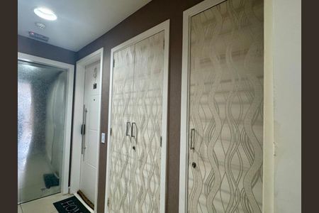 Apartamento à venda com 113m², 3 quartos e 2 vagasFoto 02