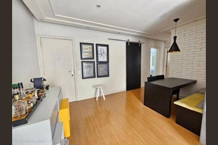 Apartamento à venda com 69m², 2 quartos e 1 vagaFoto 02