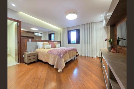 Quarto Suíte Master  de apartamento à venda com 5 quartos, 260m² em Santo Antônio, Belo Horizonte