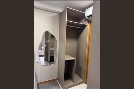 Quarto de apartamento para alugar com 1 quarto, 34m² em Jardim Armação, Salvador