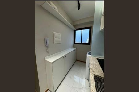 Cozinha de apartamento para alugar com 1 quarto, 34m² em Jardim Armação, Salvador
