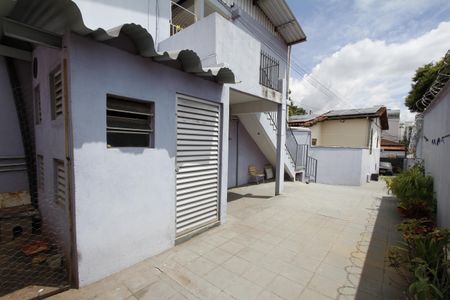 Casa para alugar com 60m², 2 quartos e 1 vagaEntrada