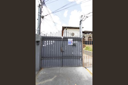 Casa para alugar com 60m², 2 quartos e 1 vagaFachada